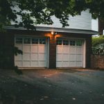 Instalación y mantenimiento de puertas automáticas en Huelva: Guía completa